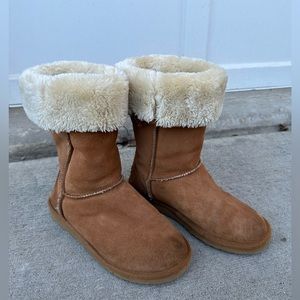 UGG boots, size 9, pre-owned